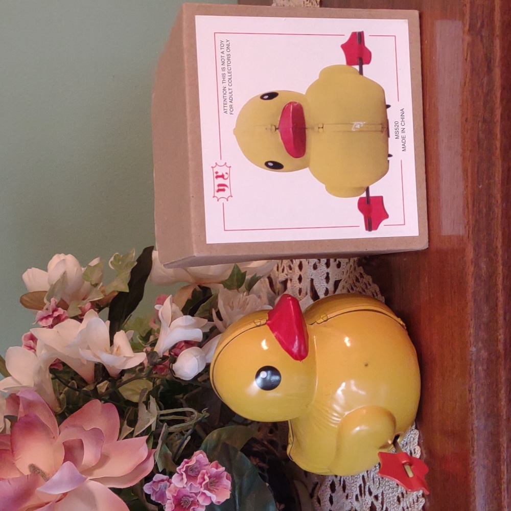 Tin Toy Arcade Windup Ducky